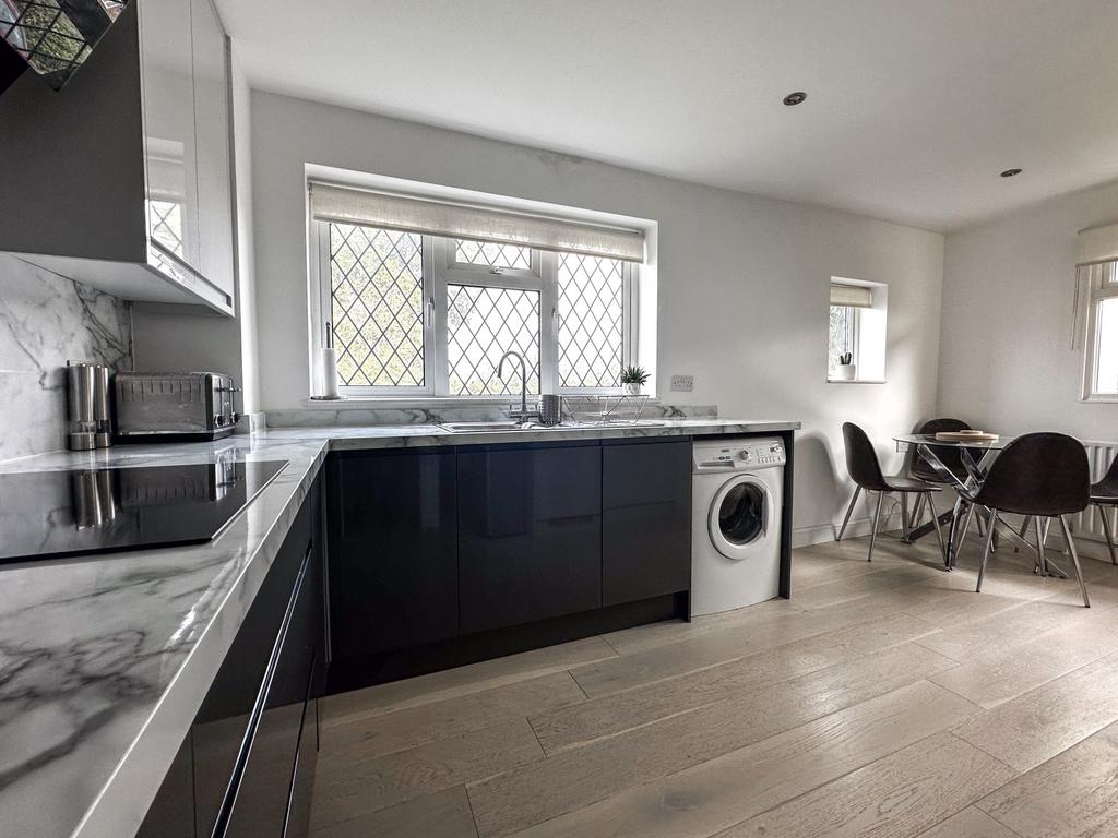 Tilbury Mead, Essex CM18 2 bed end of terrace house for sale £335,000