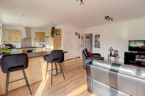 4 bedroom detached house for sale, Wycombe Road, High Wycombe HP15