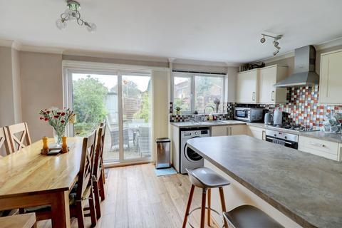 3 bedroom end of terrace house for sale, Lowfield Way, High Wycombe HP15