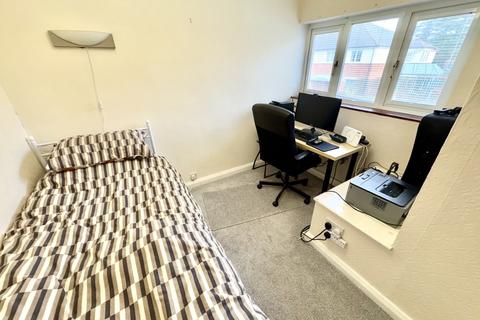 12 Briercliffe, Scarborough, YO12 6NR