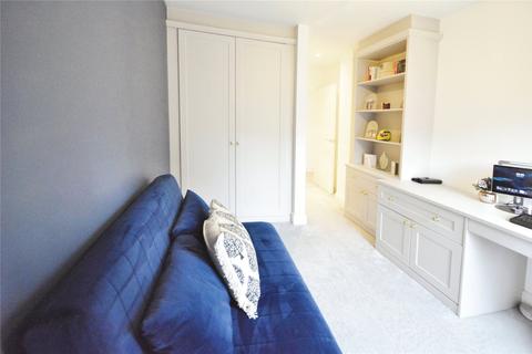 2 bedroom flat for sale, Rosslyn Road, Hertfordshire WD18