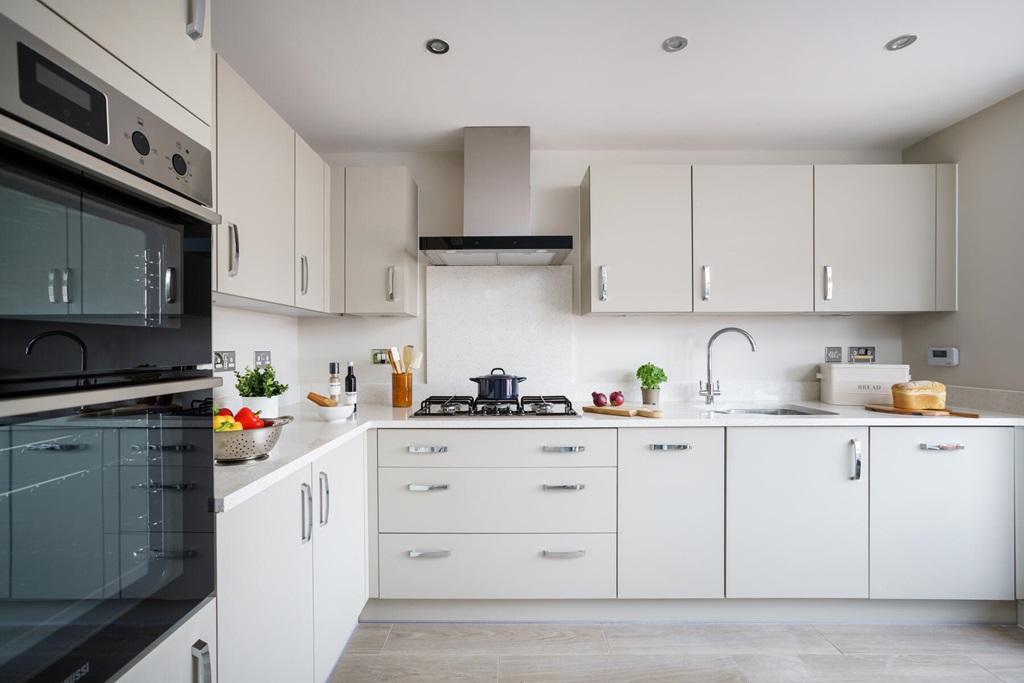 Large Symphony fitted kitchen