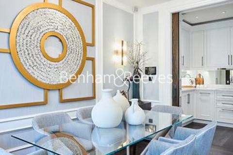 3 bedroom apartment to rent, Prince Of Wales Terrace, Kensington W8