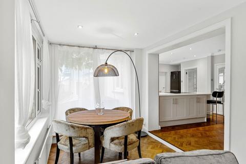 110 Rosebery Road, Epsom, KT18 6AA