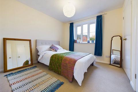 33 Coppice Gate, Cheltenham, GL51 9QJ