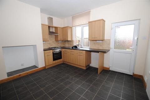 3 bedroom terraced house to rent, Derby Road, Chesterfield