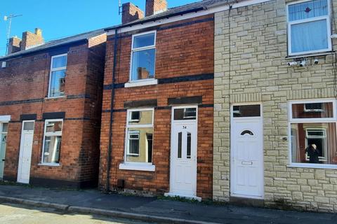 2 bedroom semi-detached house to rent, Hope Street, Chesterfield, S40 1DG