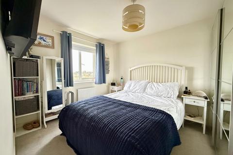 10 Hardy Close, Queenborough, ME11 5AU