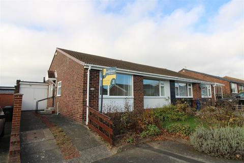 3 bedroom semi-detached bungalow for sale, Cottersdale Gardens, Newcastle Upon Tyne NE5