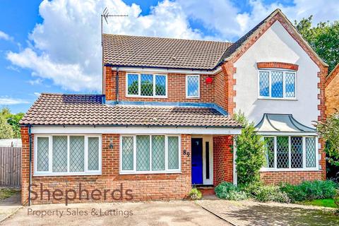 5 bedroom detached house for sale, Pulham Avenue, Broxbourne EN10