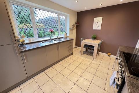 Avoca Mostyn Avenue, Heswall, Wirral, CH60 9LA