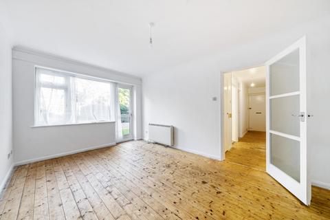 1 bedroom flat for sale, Elton Close, Hampton Wick, KT1