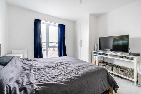 2 bedroom flat for sale, Basingstoke,  Hampshire,  RG21