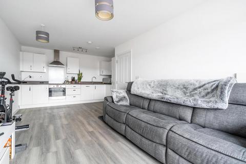 2 bedroom flat for sale, Basingstoke,  Hampshire,  RG21