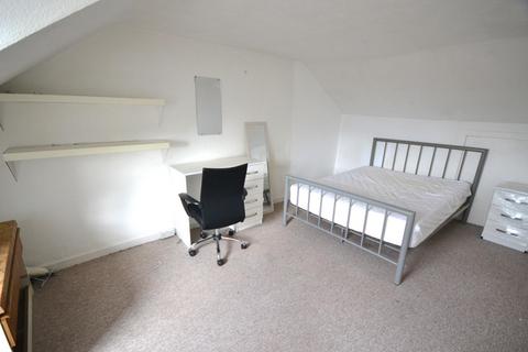 1 bedroom in a house share to rent, St. Johns Road, Exeter, EX1 2HR