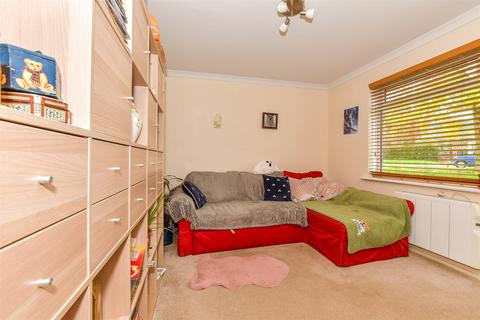 21b Shakespeare Road, Tonbridge, TN9 2QJ