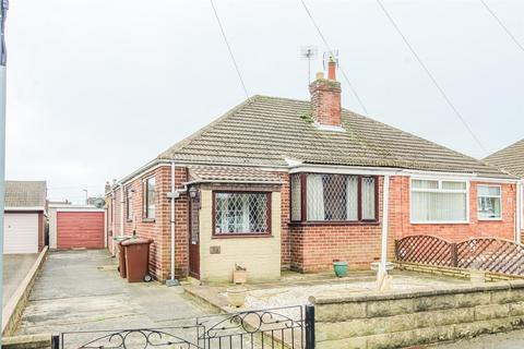 2 bedroom semi-detached bungalow for sale, Greenfield Avenue, Ossett WF5