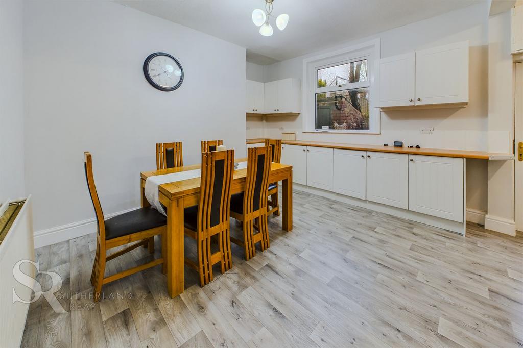 Kitchen Dining Area