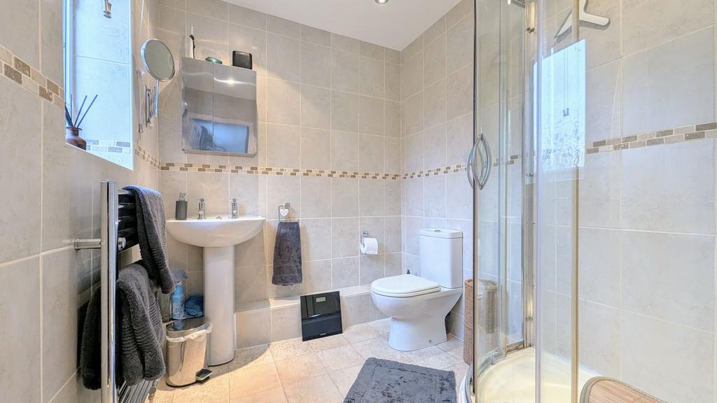 En suite Shower Room