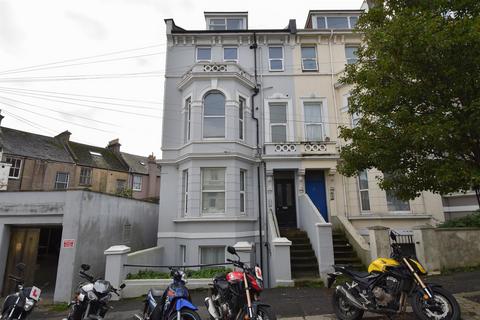 2 bedroom flat for sale, Stockleigh Road, St. Leonards-On-Sea