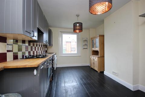 2 bedroom flat for sale, Emanuel Avenue, Acton W3