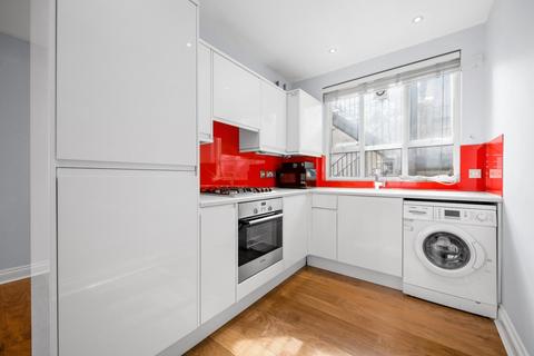 2 bedroom apartment to rent, Archer Street, W1D 7