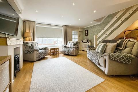 48 Colne, East Tilbury, Tilbury, RM18 8RF