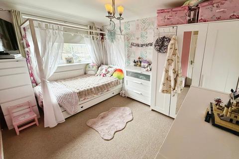 48 Colne, East Tilbury, Tilbury, RM18 8RF