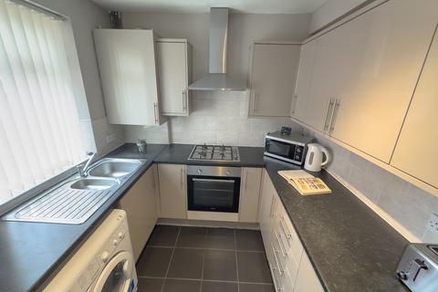 4 bedroom terraced house to rent, Westdale Road, L15 4HR,