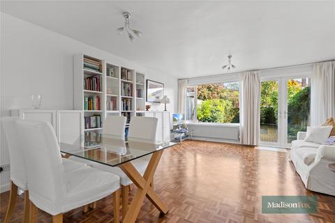 2 bedroom terraced house for sale, Long Green, Chigwell IG7