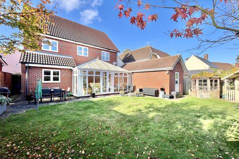 4 bedroom detached house for sale, Charlecote Road, Great Notley, Braintree