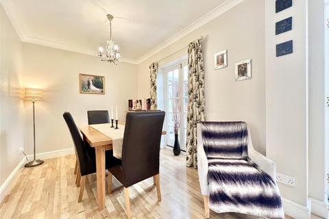 10 Charlecote Road, Great Notley, Braintree, CM77 7YQ