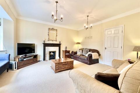 10 Charlecote Road, Great Notley, Braintree, CM77 7YQ