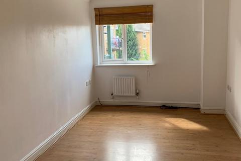 3 bedroom flat to rent, HARROW, HA2 8FD