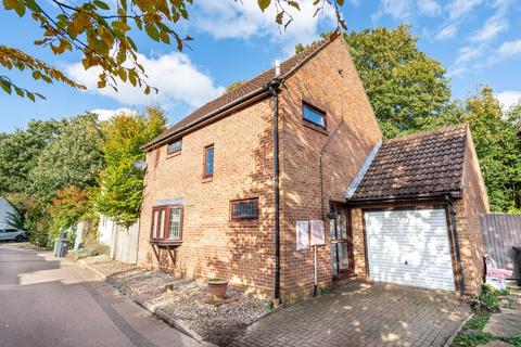 3 bedroom detached house for sale, Normansfield, Dunmow, Essex