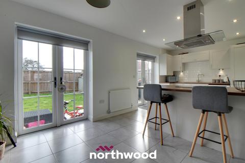 3 Moorings Drive, Thorne, Doncaster, DN8 5FB