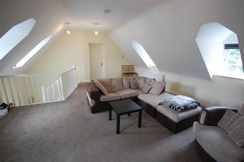 2 bedroom apartment to rent, South Street, Durham City