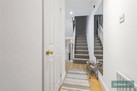 3 bedroom end of terrace house for sale, Turpins Lane, Woodford Green IG8