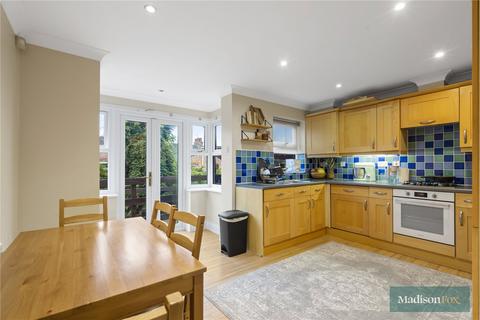 3 bedroom end of terrace house for sale, Turpins Lane, Woodford Green IG8