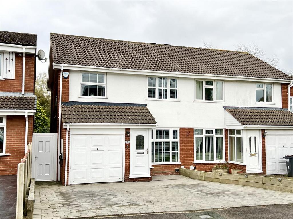 Lowfield Close Halesowen 1.jpg