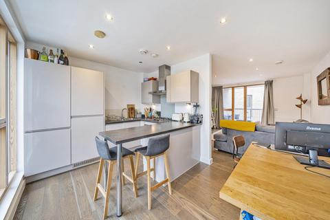 2 bedroom flat for sale, Southampton Way, Camberwell SE5