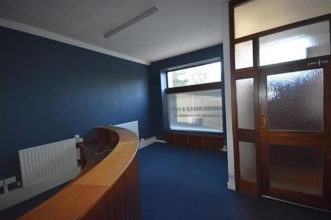 Property to rent, Castlegate, Newark