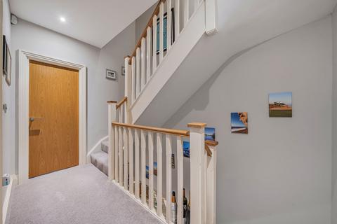 2 Alders Grove, Caterham, CR3 5FU