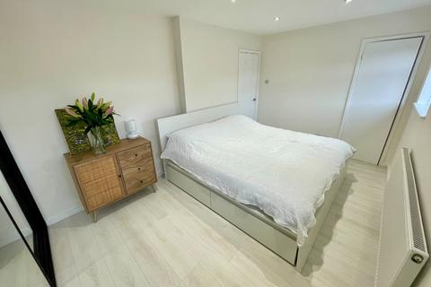 64 Hallwicks Road, Luton, LU2 9BH