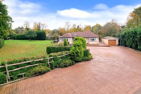 4 bedroom bungalow for sale, Hookwood, Horley, Surrey, RH6