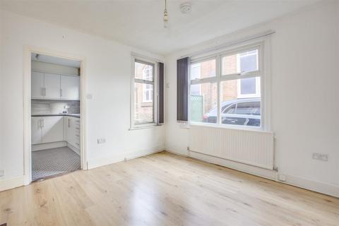 3 bedroom end of terrace house for sale, Victoria Street, High Wycombe HP11