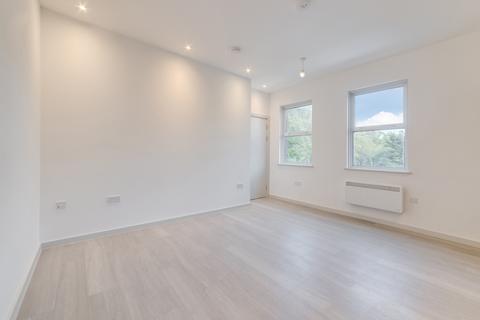 1 bedroom flat for sale, 106 Grove Vale, London, SE22