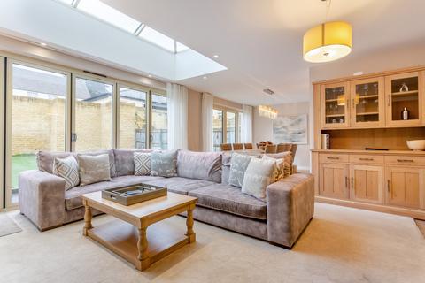 4 bedroom terraced house for sale, Rixon Road, Northleach, Cheltenham, Gloucestershire, GL54