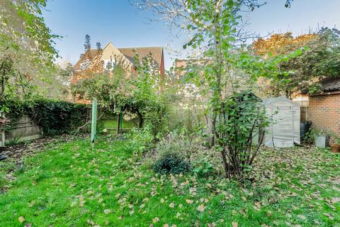 5 bedroom detached house for sale, Malton Close, Milton Keynes MK10