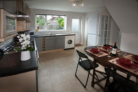 4 bedroom end of terrace house to rent, Hanover Place, Canterbury